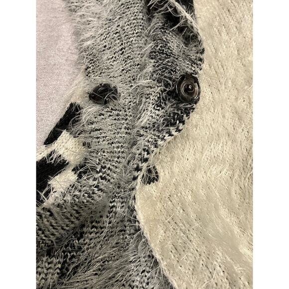 Soft Surroundings One Size Aztec Print Beige Black Wool Fuzzy Topper Caftan - Picture 9 of 9